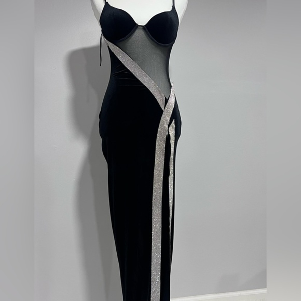 Long black dress